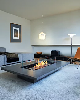 EcoSmart Fire Daiquiri 70 Fire Table adds a stunning centrepiece to this indoor living room in a Japanese private residence with clean ethanol flames.