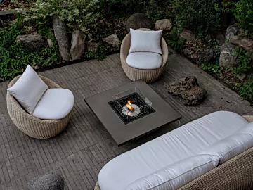 Vertigo 40 - Outdoor Patio