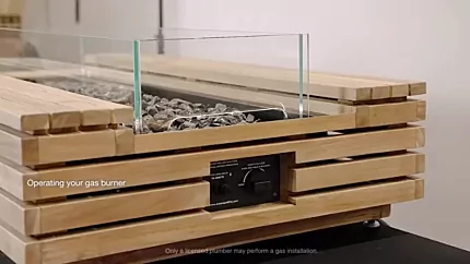 Connecting the propane hose and regulator to the propanetank