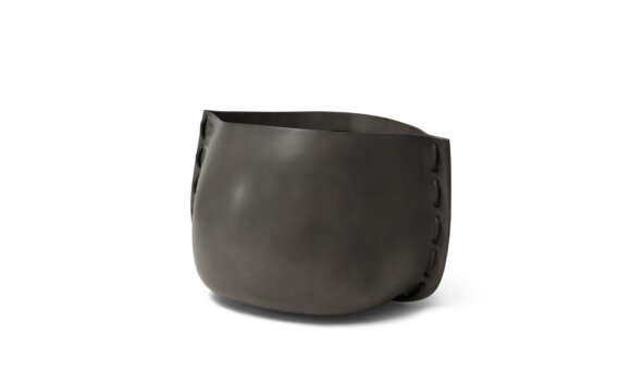 Stitch 75 Planter - Natural / Black by Blinde Design